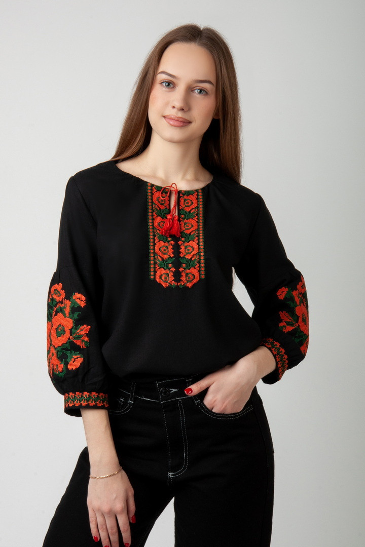 Жіноча вишиванка рукав 3/4