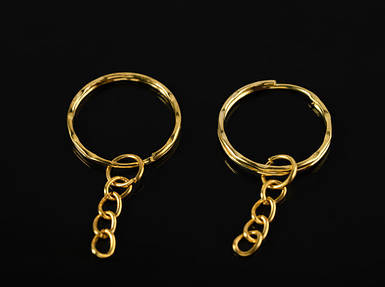 Кільце рифлене з ланцюжком. Колір "золото". 25мм