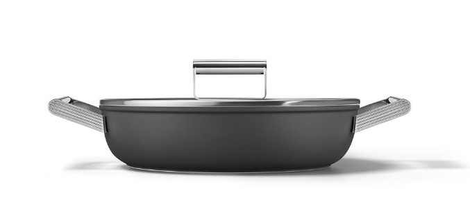 Глибока сковорода з двома ручками і кришкою 28 см чорна Smeg CKFD2811BLM