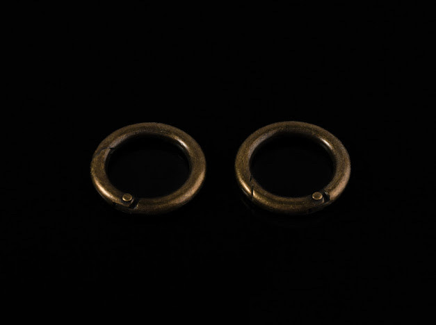 Кільце-самозатискач. Колір "стара латунь". 28мм