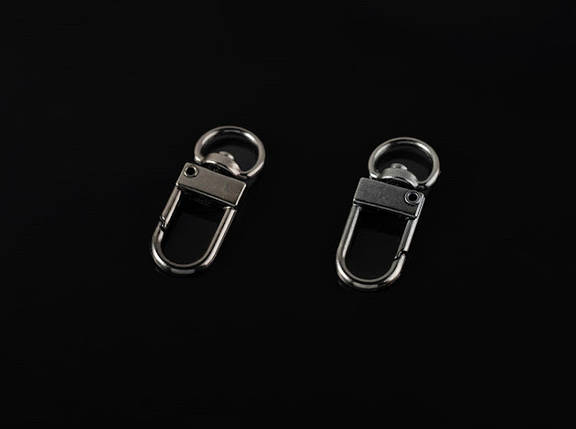 Карабін для ключів. 34мм, під стрічку 10мм. Колір "старе срібло"., фото 1