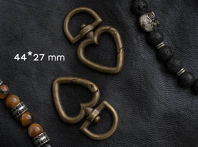 Карабін у формі серця. 44х27мм. Колір "стара латунь".