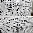 Стелаж для насіння 1600*950 мм, приставний металевий торговий стелаж, стелаж з перфорованими панелями пристінний Рістел, фото 5