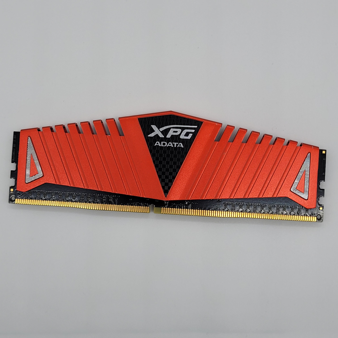 Оперативна пам'ять Adata XPG Z1 DDR4 4Gb 2133MHz PC4-17000U 1R8 CL13 (AX4U2133W4G13-QRZ) Б/В