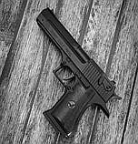 Запальничка-пістолет Desert Eagle на підставці, фото 3