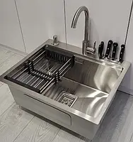 Комплект кухонна врізна мийка Platinum Handmade 60*50 см + змішувач і дозатор (без кошика)