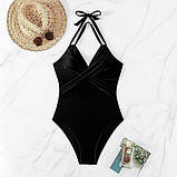 Закритий купальник на пляж чорного кольору із вставкою із сітки та зав'язкою на шиї, фото 3
