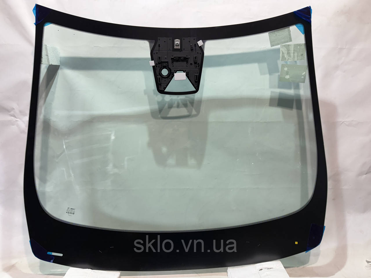 Лобове скло Renault ZOE 2019- з датчиком, камерою, кріпленням, ACOUSTIC - Рено ЗОЕ