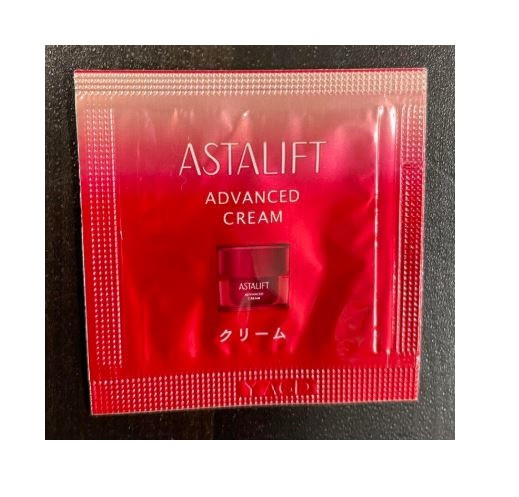 Fujifilm Astalift Advanced Cream зволожуючий і підтягуючий крем з астаксантином, колагеном, лікопіном, 0,5 г