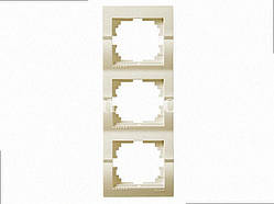 Рамка для вимикачів/розеток вертикальна 3-а Deriy крем 702-0303-153 LEZARD