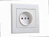 Без заземлення Розетка Rain білий (без рамки) 703-0288-121B LEZARD, фото 2