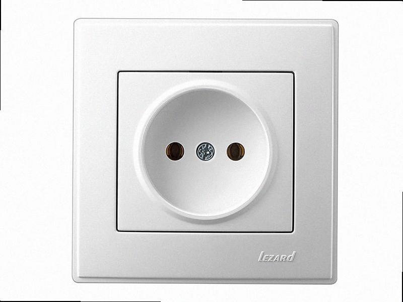 Без заземлення Розетка Lesya білий 705-0202-121 LEZARD, фото 1
