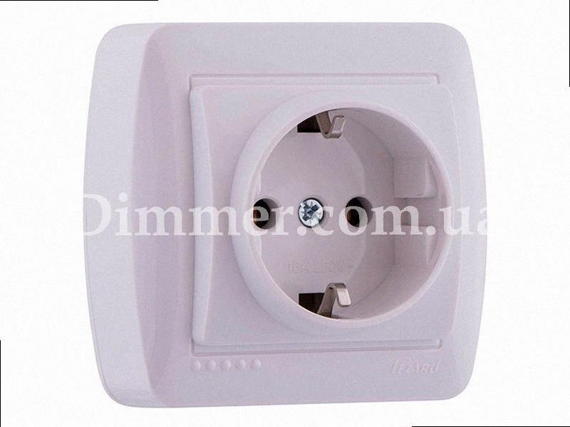 З заземленням Розетка Demet білий 711-0200-122 LEZARD, фото 1