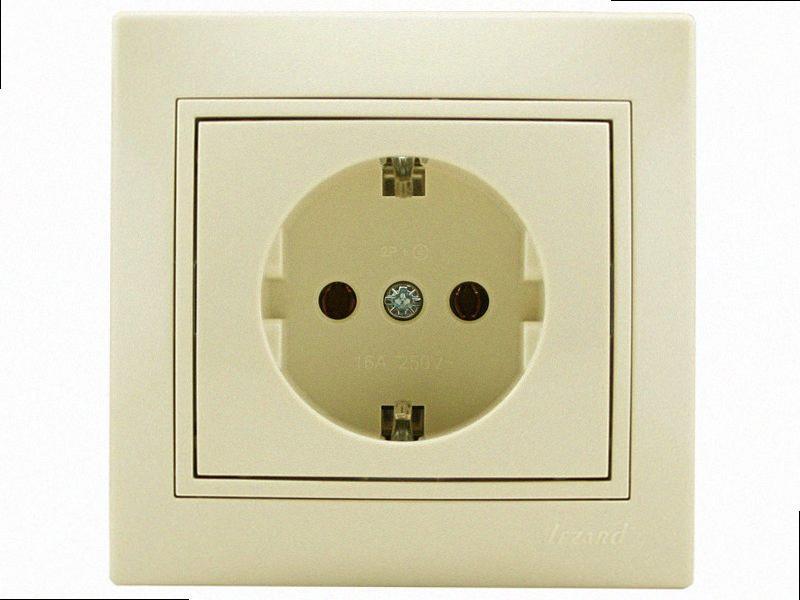 Розетка із заземлення Mira крем 701-0303-122В LEZARD, фото 1