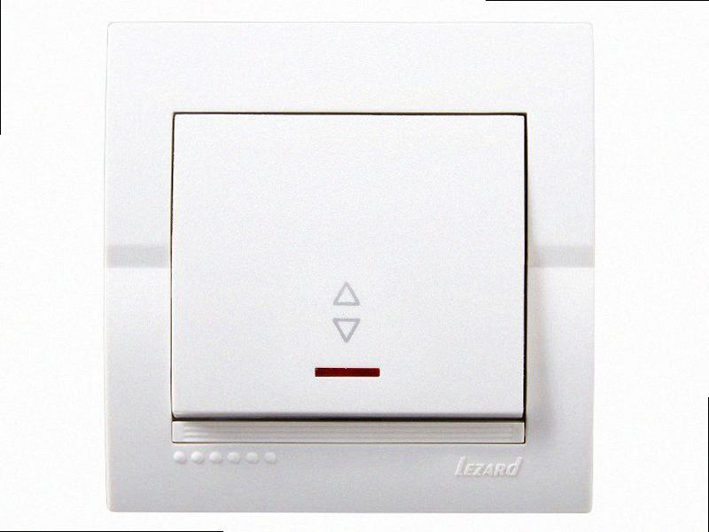 Прохідний Вимикач з підсвічуванням Deriy білий 702-0202-114 LEZARD, фото 1
