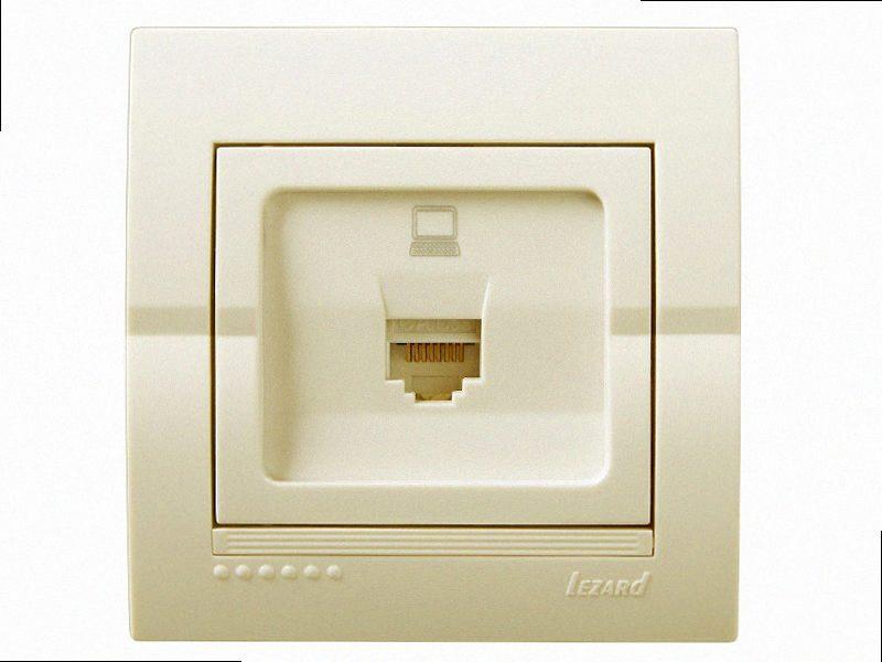 Розетка комп'ютерна Deriy крем 702-0303-139 LEZARD, фото 1