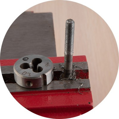 Набір плашок M3-M12 та мітчиків M3-M12, 40 од. INTERTOOL SD-8040