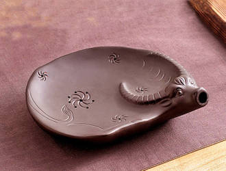 Чабань Водяний Бик коричневий