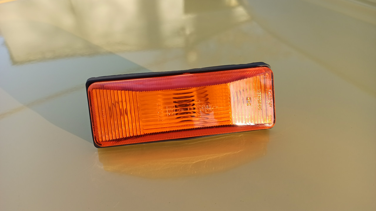 Повторювач повороту Ваз 2106 жовтий (болт) Рекардо