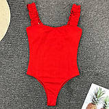 Сексуальний жіночий купальник червоного кольору з рюшами на бретельках, фото 2