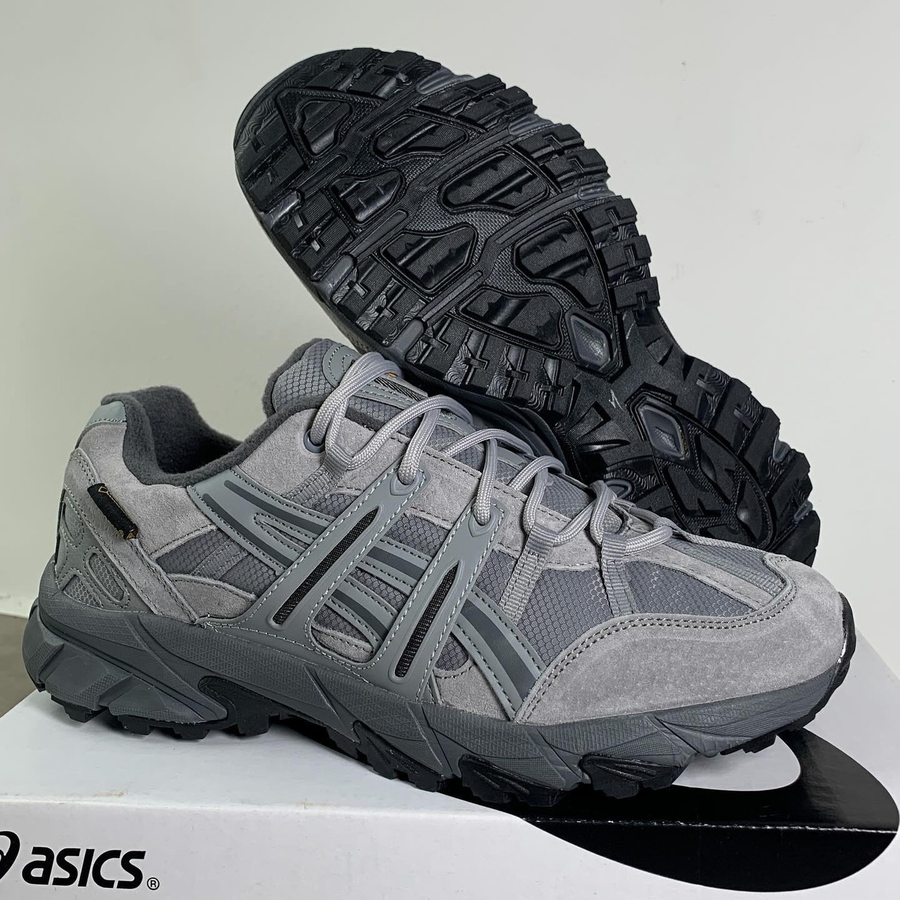 Термо-кросівки чоловічі зимові Adidas Gore Tex сірі