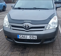 Дефлектор капота (мухобійка) для Toyota Corolla Verso 2004+ VIP