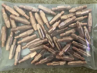 Електрозварювання і комплектуючі (клеми маси,електродотримачі,маски,сопла,наконечники)