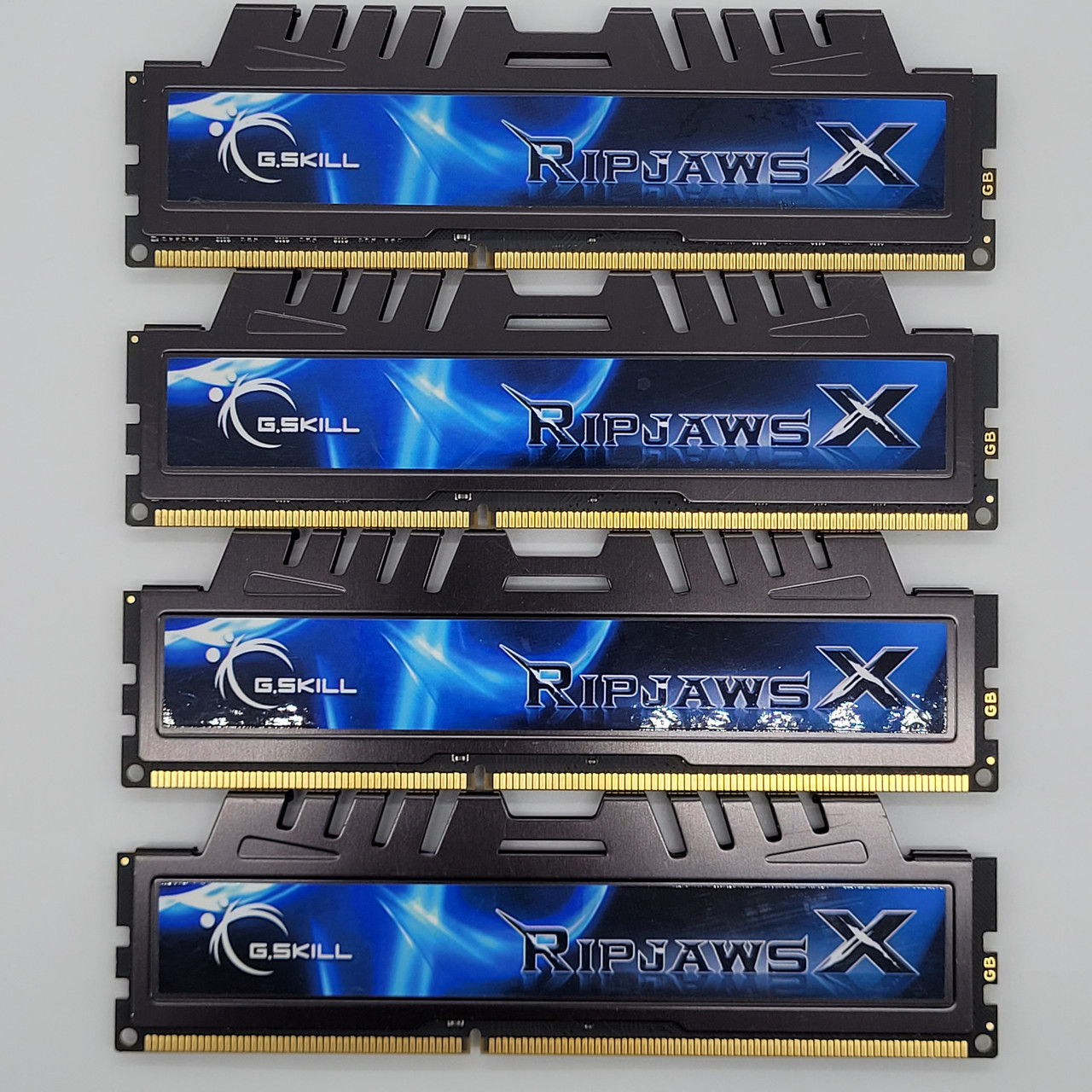 Комплект оперативної пам'яті G.Skill RipjawsX DDR3 16 Gb (4x4Gb) 1333MHz PC3-10600U CL7 (F3-10666CL7Q-16GBXH) БВ