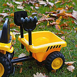 Дитяча каталка-толокар трактор із причепом Bambi 658C-6 світлові та звукові ефекти Жовтий, фото 5