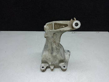 Кронштейн двигуна MERCEDES E-CLASS W211 02-09 W211 M272972 3.5 2008 прав. (б/у)