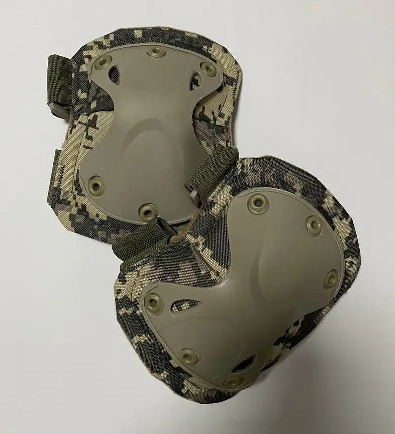 Комплект захисні наколінники + налокітники піксель (HH77)