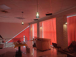 Вертикальні жалюзі