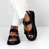 Чорні босоніжки з відкритим носком і регульованими ремінцями, фото 7