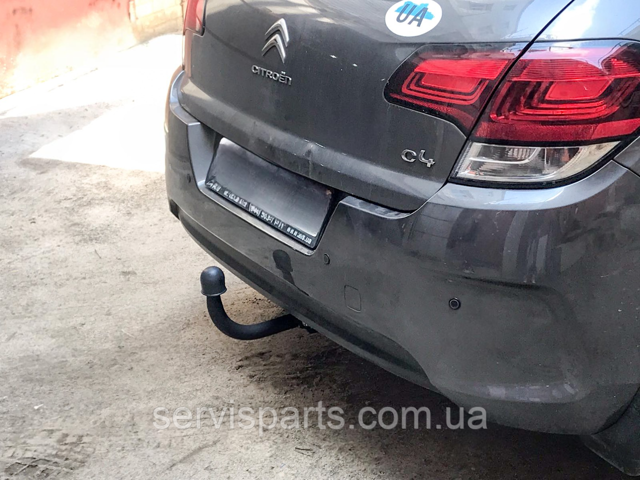 Фаркоп Citroen C4 2010-2017 (Сітроен С4) без зняття бампера