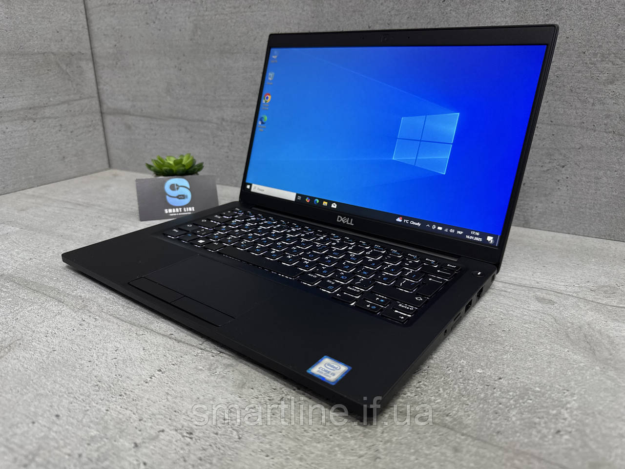 I5-8350u Компактний ноутбук Dell 7390 8gb ddr4 13.3" 256gb ssd