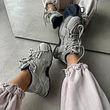 Жіночі кросівки світло-сірого кольору з масивною підошвою, фото 4