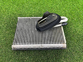 Випарник кондиціонера AUDI A4 B9 2.0 2017 (б/у)