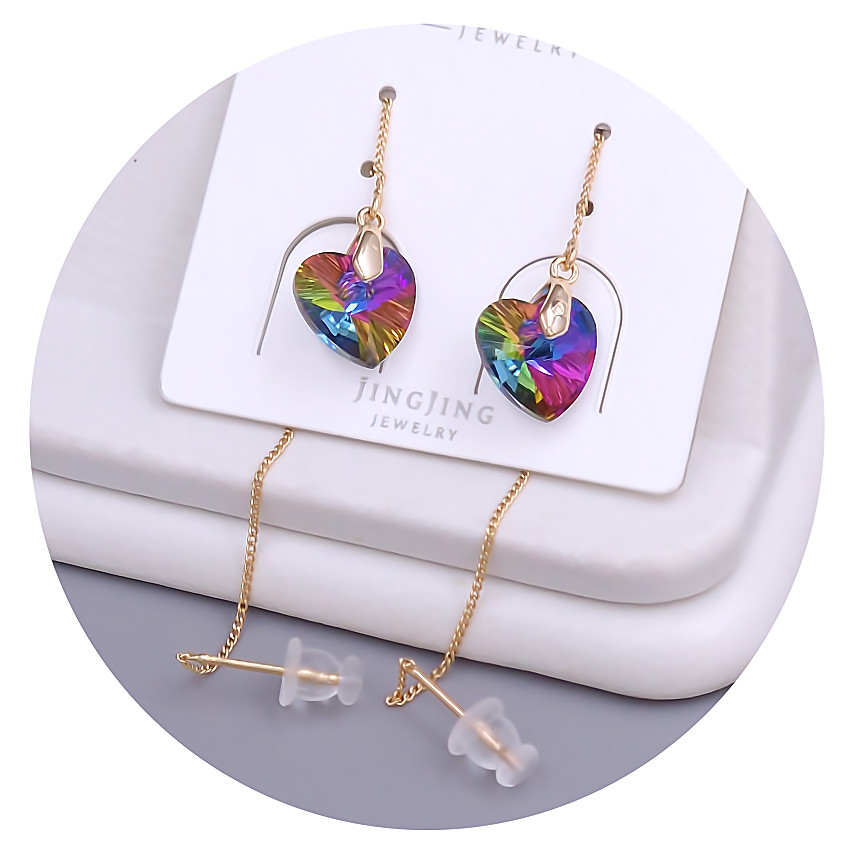 Сережки-протяжки XР. Позолота 18К. Камені: Swarovski хамелеон. Довжина: 90 мм. Ширина: 10 мм.