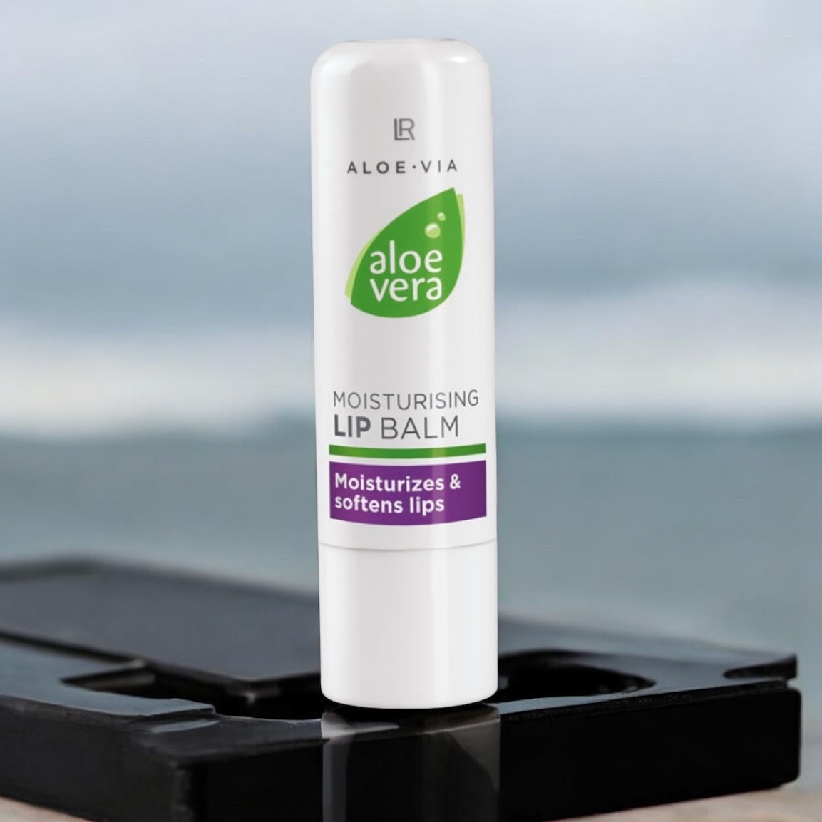 Зволожуючий і заживляючий бальзам для губ LR Moisturising Lip Balm з Aloe Vera (Німеччина) лр компанія lr