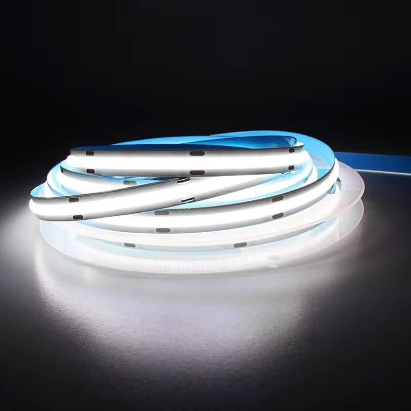 Світлодіодна стрічка 12v COB білого кольору 6500K 320 LED/m IP20