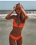 Пляжний жіночий купальник помаранчевого кольору плавки та ліф без кісточок, фото 9