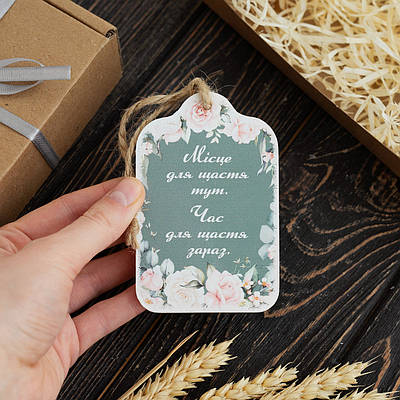 Дерев'яна листівка "Квіти" на зеленому фоні, розмір 10 х 6,5 см