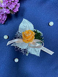 Весільна бутоньєрка для нареченого, свідків та гостей помаранчева. Бутоньєрка на весілля.