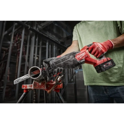 Пила шабельна акумуляторна безщіткова MILWAUKEE M18 FSZ-0X (каркас + HDкейс)