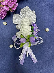 Весільна бутоньєрка для нареченого, свідків та гостей бузок. Бутоньєрка на весілля.