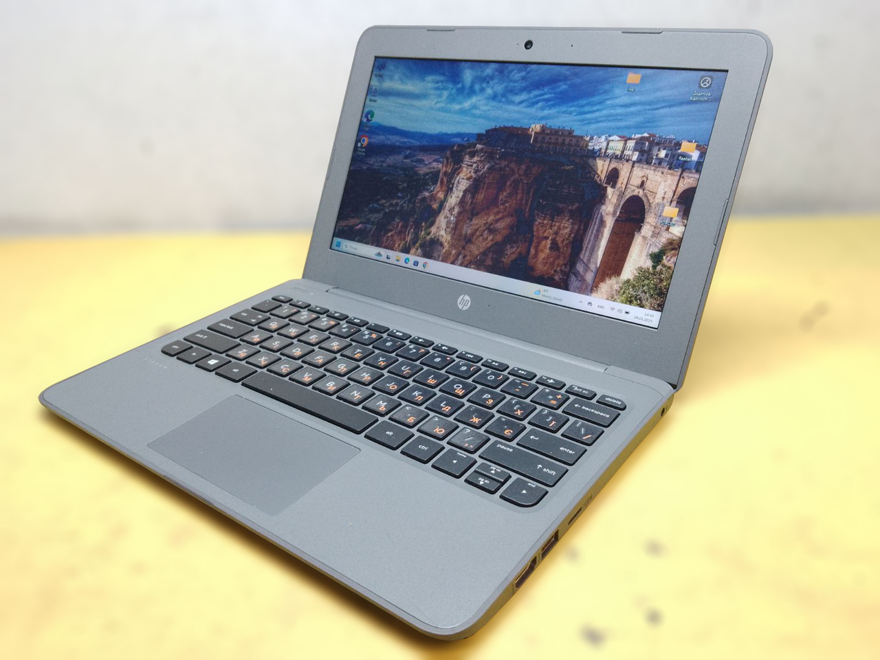 HP Stream 11 Pro G4 EE Intel Celeron N3350 1.10GHz 4GB RAM 64G
