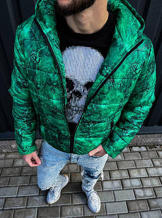 Чоловіча яскрава куртка зеленого кольору з принтом, фото 2