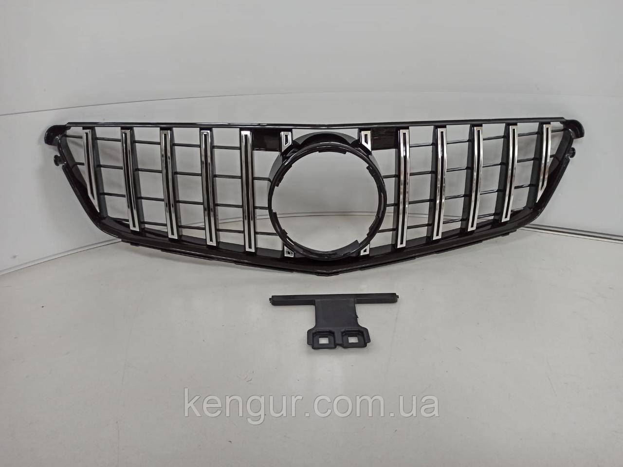 Решітка радіатора на Mercedes-Benz C-class W204 2006-2013 GT chrome black