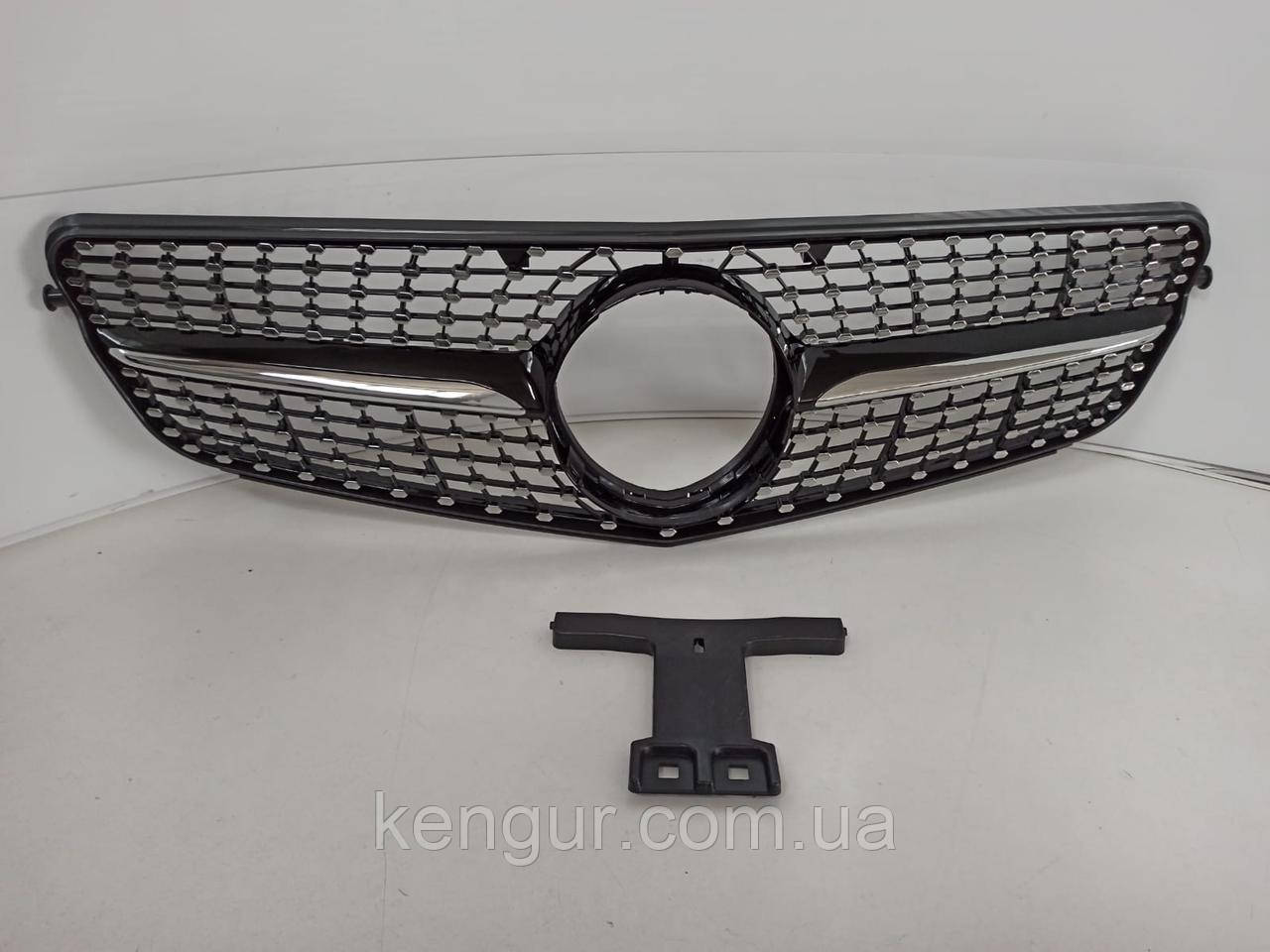 Решітка радіатора на Mercedes-Benz C-class W204 2006-2013 Diamond black grille