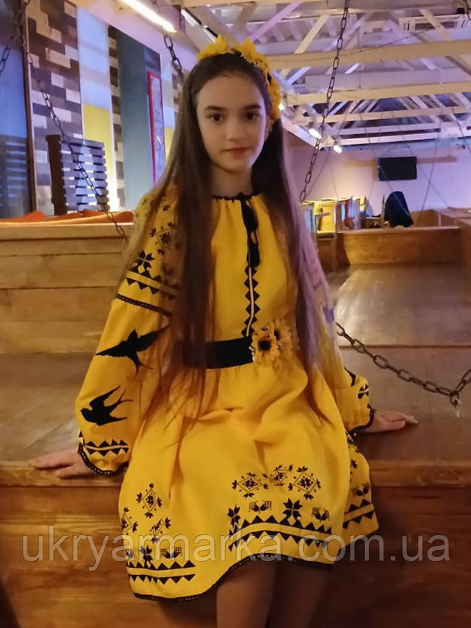 Вишите дитяче плаття "Ластівочка"